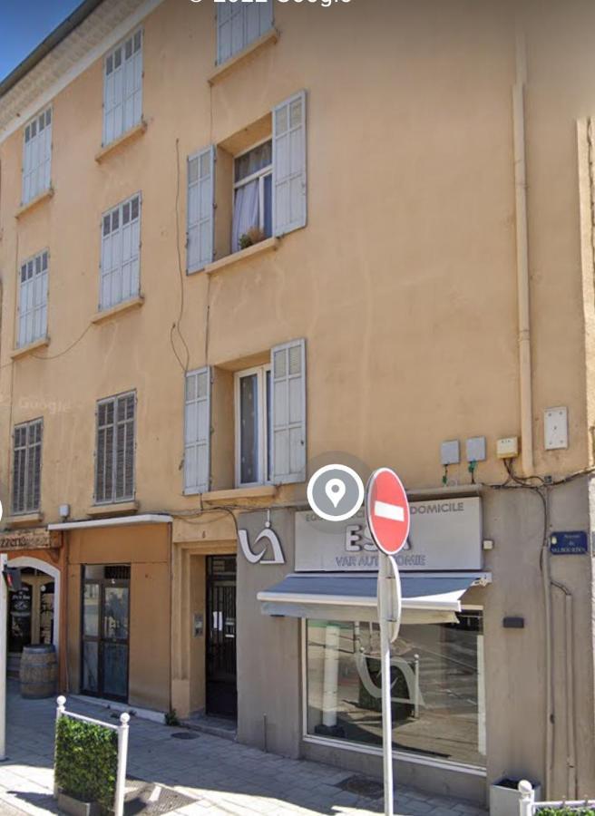 Netflix I Molotov I Lit 160X200 I Proche Gare Et Centre Ville I 39M2 I Wifi Toulon Luaran gambar